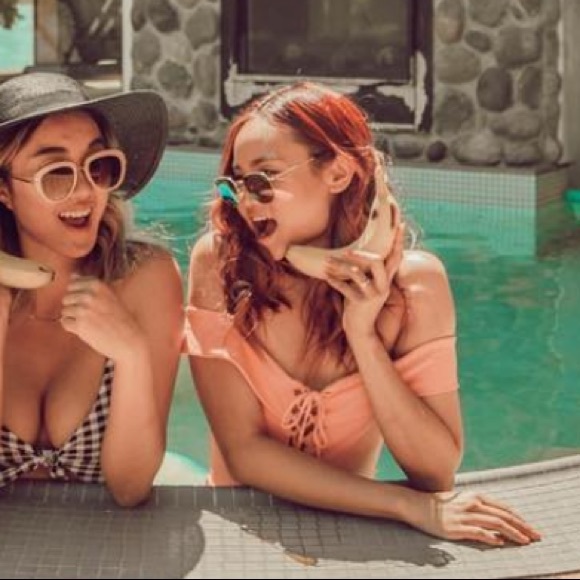 L*SPACE Off-Shoulder Salmon Colour Rib One Piece - Picture 5 of 5